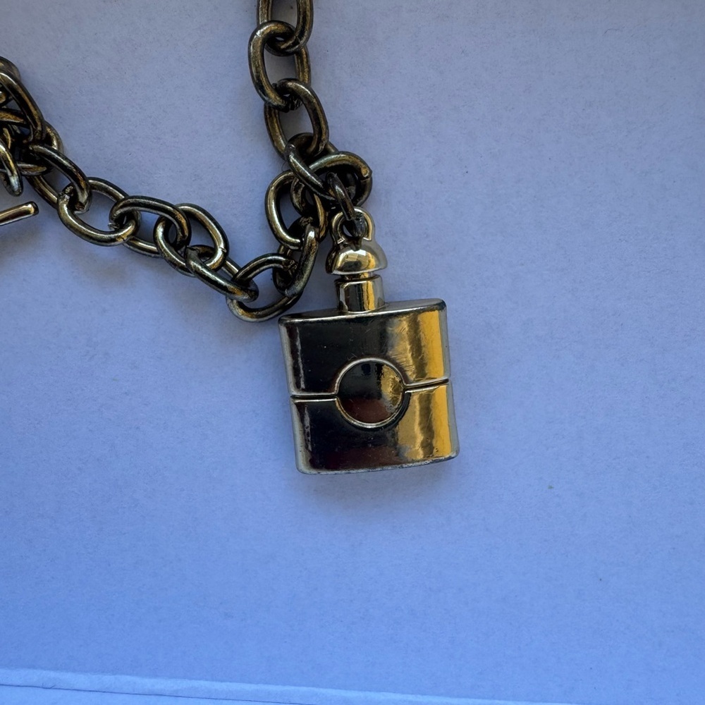 YSL Yves Saint Laurent  Vintage 3 Charms Gold Tone Bracelet with Iconic Logo - Picture 4 of 6